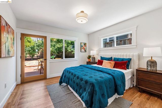 4024 Elston Ave, Oakland, CA 94602