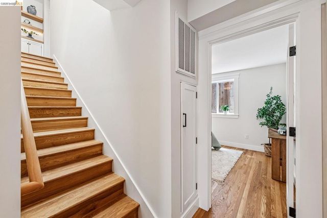 4024 Elston Ave, Oakland, CA 94602