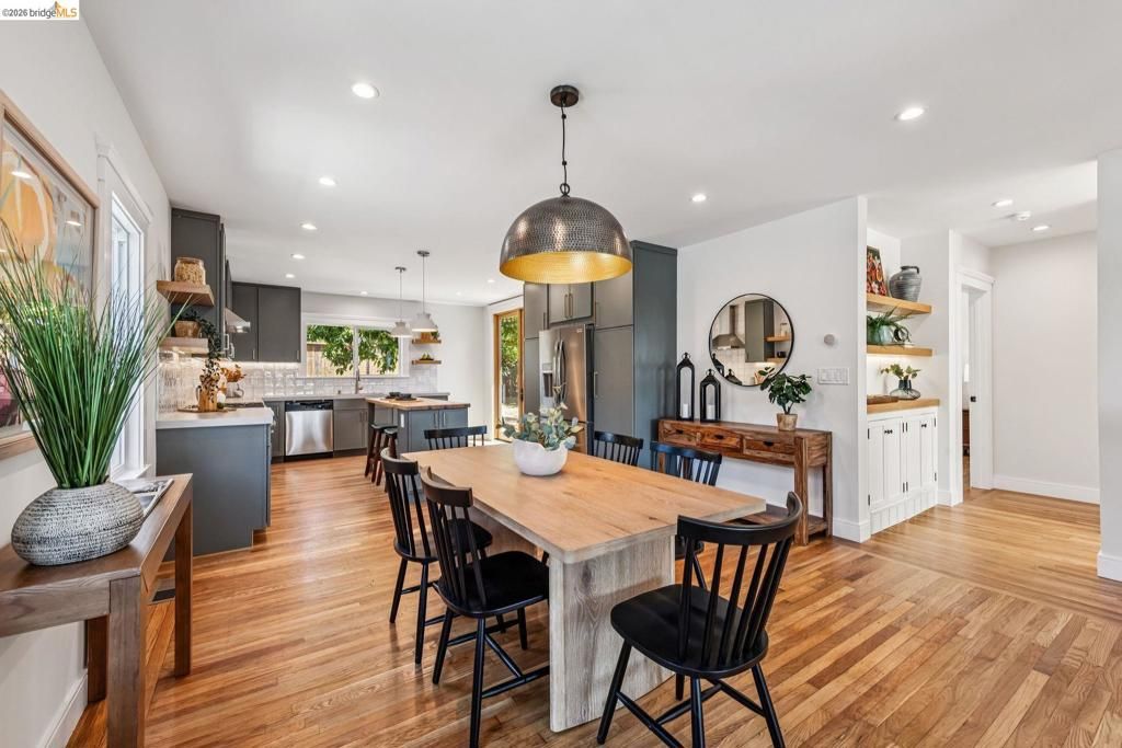 Image 14 of property listing at 4024 Elston Ave, Oakland, CA 94602