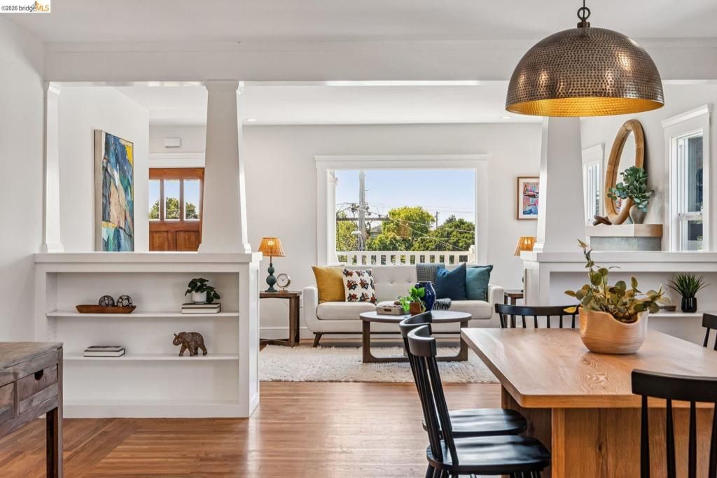 Image 15 of property listing at 4024 Elston Ave, Oakland, CA 94602
