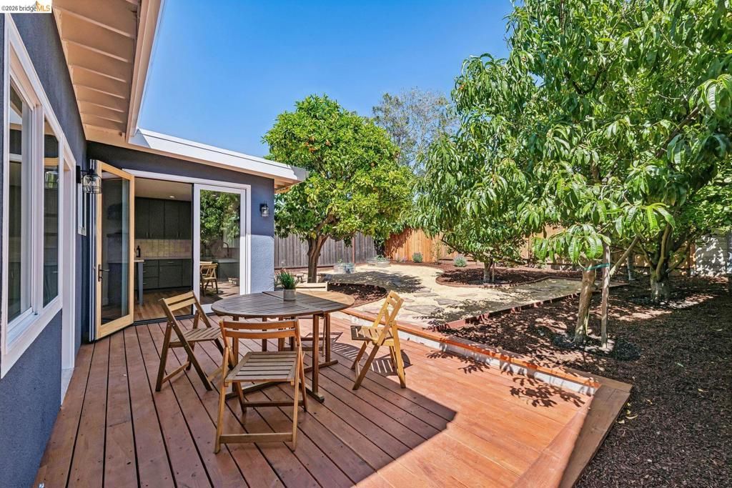 Image 41 of property listing at 4024 Elston Ave, Oakland, CA 94602