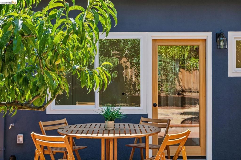 Image 46 of property listing at 4024 Elston Ave, Oakland, CA 94602