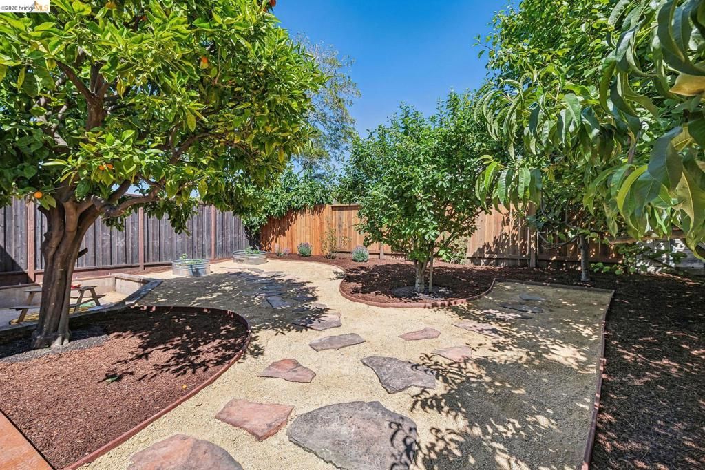 Image 47 of property listing at 4024 Elston Ave, Oakland, CA 94602