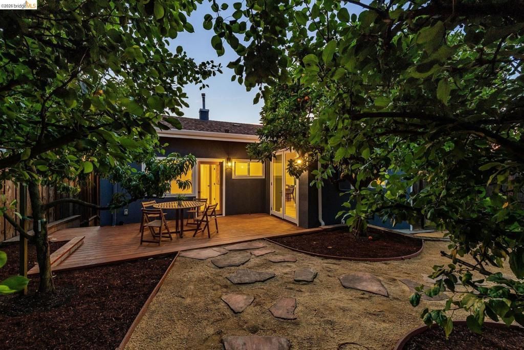 Image 56 of property listing at 4024 Elston Ave, Oakland, CA 94602