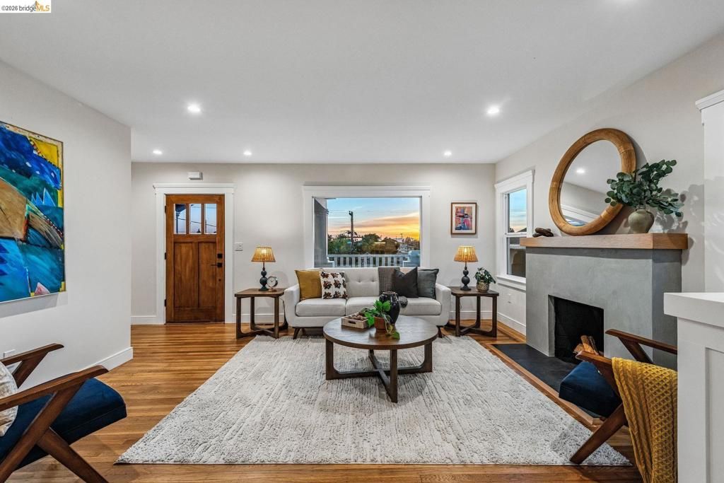 Image 65 of property listing at 4024 Elston Ave, Oakland, CA 94602