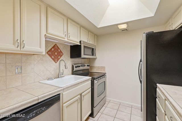 2507 S Calle Cervantes, Green Valley, AZ 85622