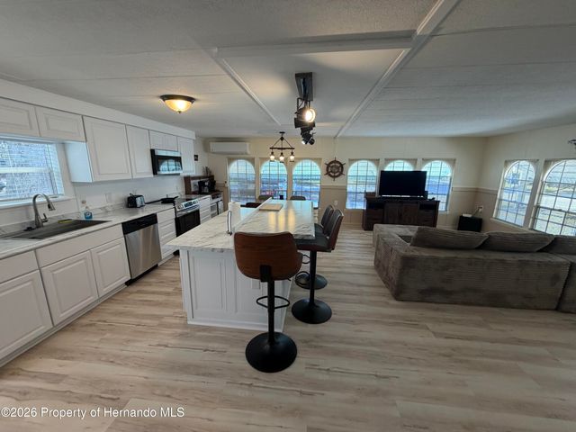 7196 Westwind Street, Weeki Wachee, FL 34607