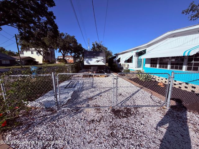 7196 Westwind Street, Weeki Wachee, FL 34607