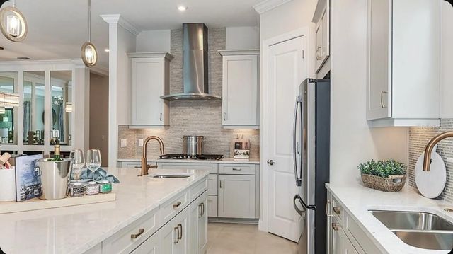 3246 ALBA CIRCLE, Bradenton, FL 34211