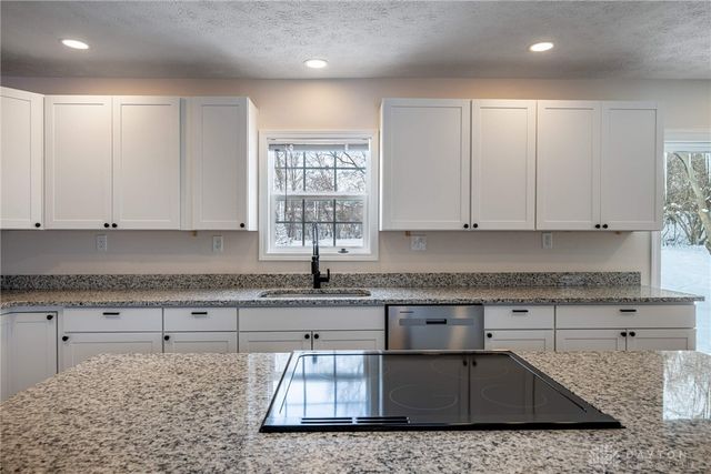 1013 Virginia Avenue, Franklin, OH 45005