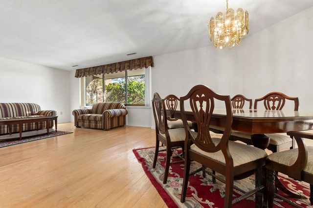 1008 Paradise Road 1M, Swampscott, MA 01907