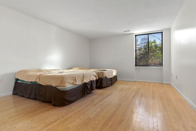 1008 Paradise Road 1M, Swampscott, MA 01907