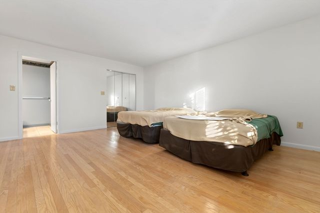 1008 Paradise Road 1M, Swampscott, MA 01907