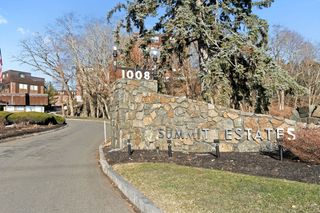 1008 Paradise Road 1M, Swampscott, MA 01907