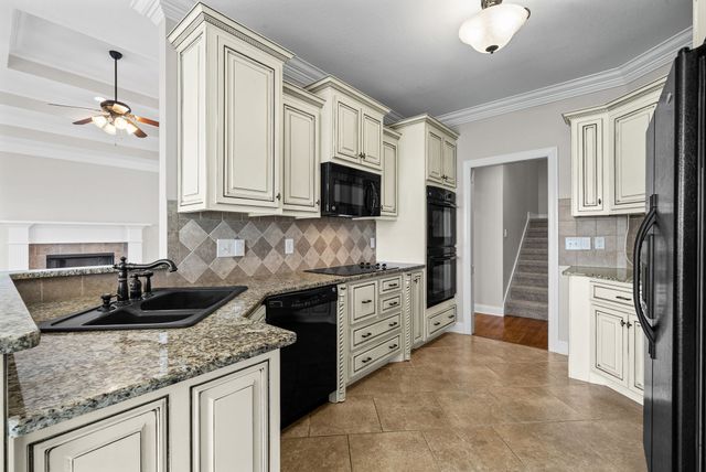 2597 Stone Manor Way, Clarksville, TN 37043