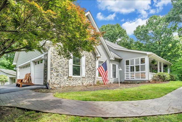1495 Walnut Run DR, Hardy, VA 24101