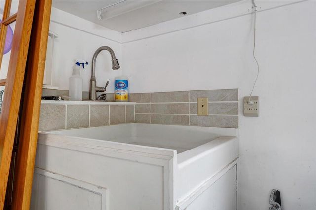1495 Walnut Run DR, Hardy, VA 24101