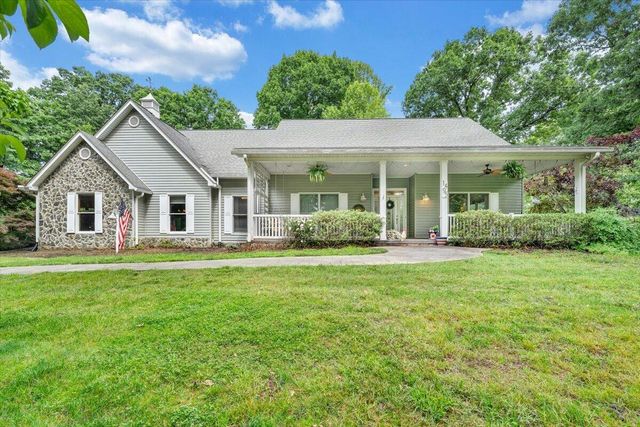 1495 Walnut Run DR, Hardy, VA 24101