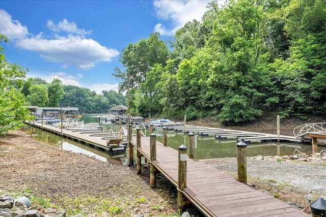 1495 Walnut Run DR, Hardy, VA 24101