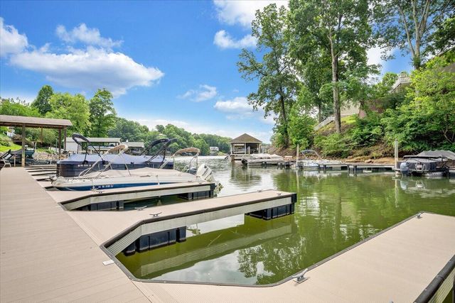1495 Walnut Run DR, Hardy, VA 24101
