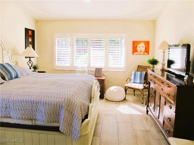 3870 Midshore DR, Naples, FL 34109