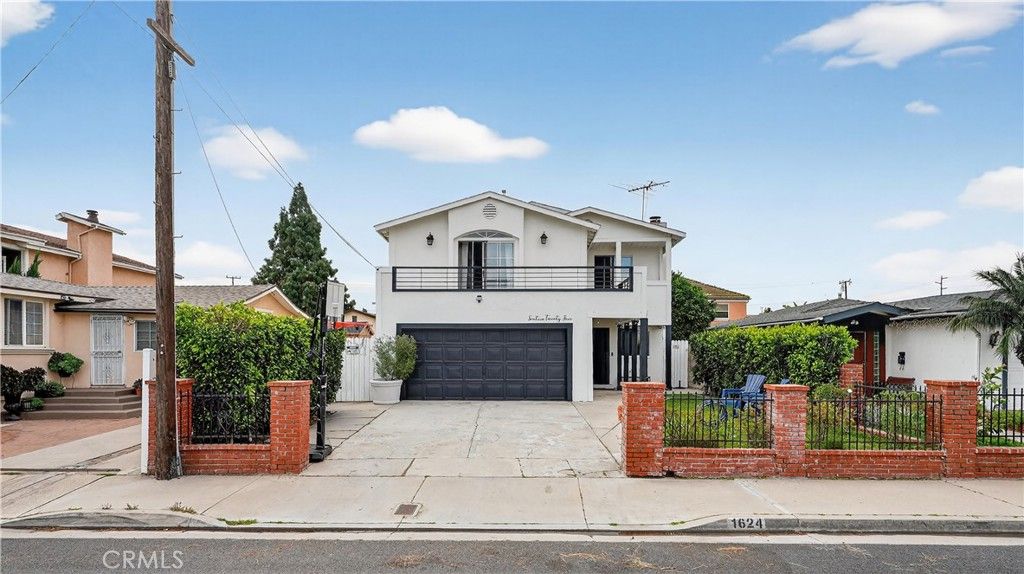 Image 1 of property listing at 1624 La Paloma, Placentia, CA 92870