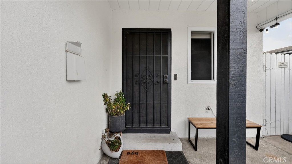 Image 2 of property listing at 1624 La Paloma, Placentia, CA 92870