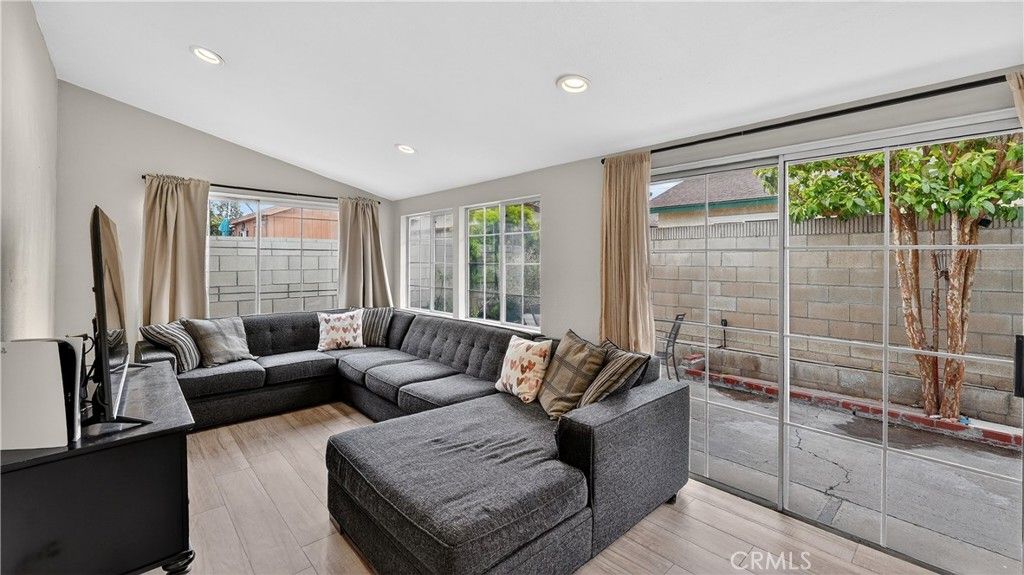 Image 21 of property listing at 1624 La Paloma, Placentia, CA 92870