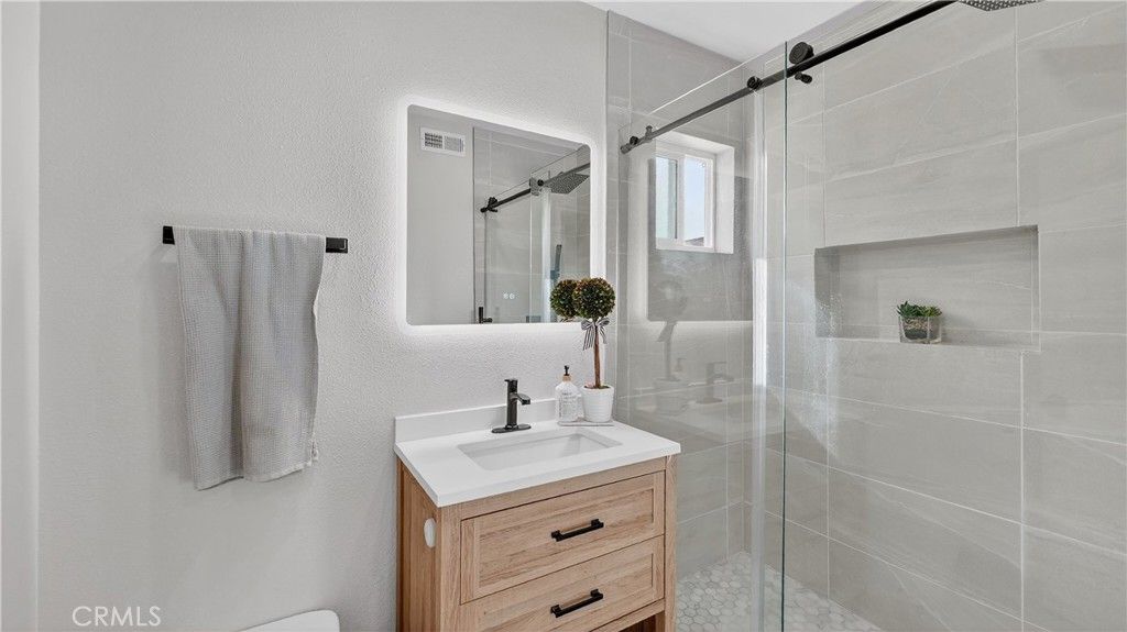 Image 23 of property listing at 1624 La Paloma, Placentia, CA 92870