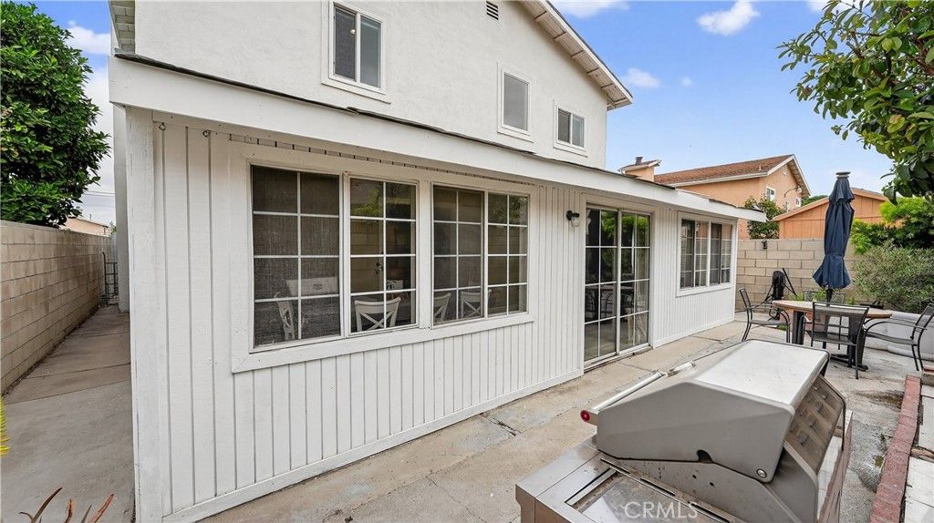 Image 3 of property listing at 1624 La Paloma, Placentia, CA 92870