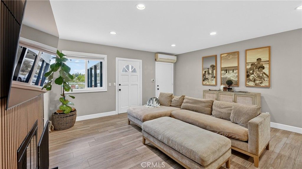 Image 8 of property listing at 1624 La Paloma, Placentia, CA 92870