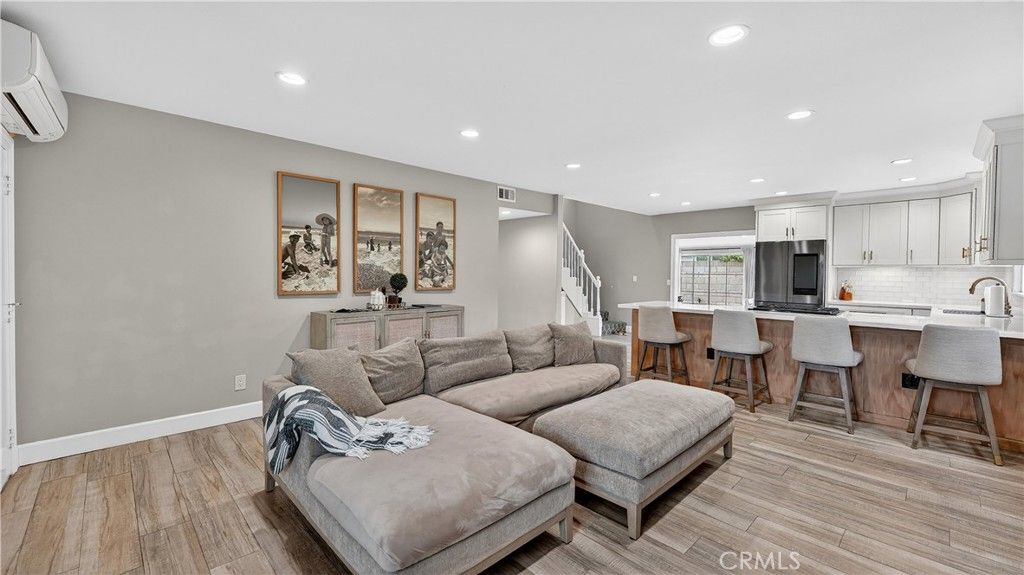 Image 9 of property listing at 1624 La Paloma, Placentia, CA 92870