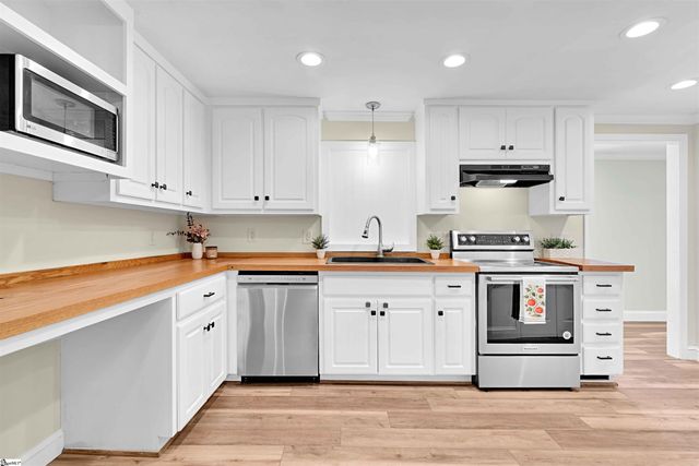 3513 Old Easley Bridge Road, Greenville, SC 29611