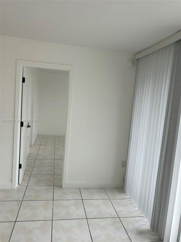 10000 NW 80th Court 2456, Hialeah Gardens, FL 33016