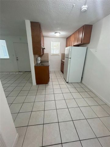 5814 NE 4th Court 7, Miami, FL 33137