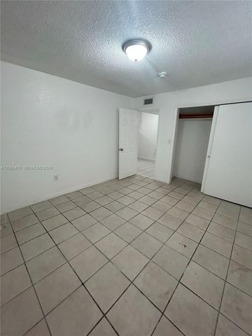 5814 NE 4th Court 7, Miami, FL 33137