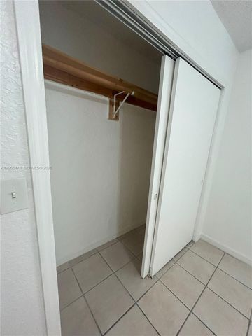 5814 NE 4th Court 7, Miami, FL 33137