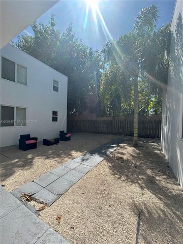 5814 NE 4th Court 7, Miami, FL 33137