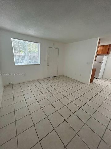 5814 NE 4th Court 7, Miami, FL 33137
