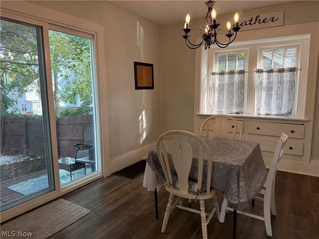 1333 Manchester Road, Akron, OH 44307