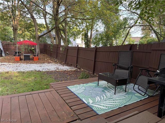 1333 Manchester Road, Akron, OH 44307