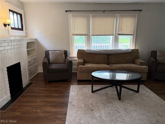 1333 Manchester Road, Akron, OH 44307