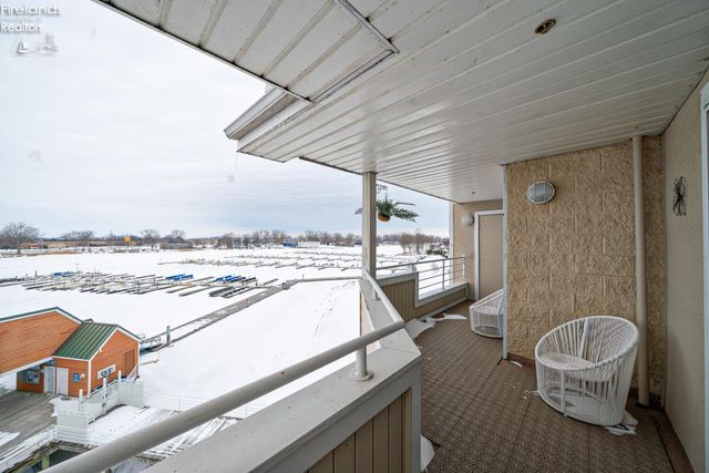 57 Marina Point, Sandusky, OH 44870