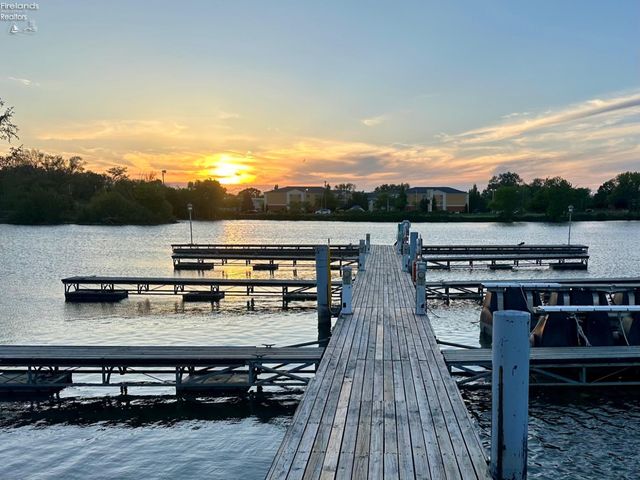 57 Marina Point, Sandusky, OH 44870