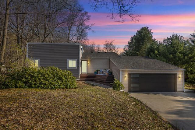 17265 Rolling Dunes Drive, West Olive, MI 49460
