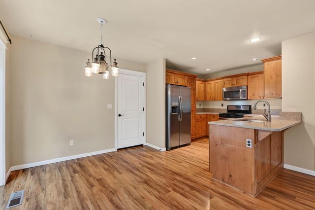 20252 Badger Road, Bend, OR 97702