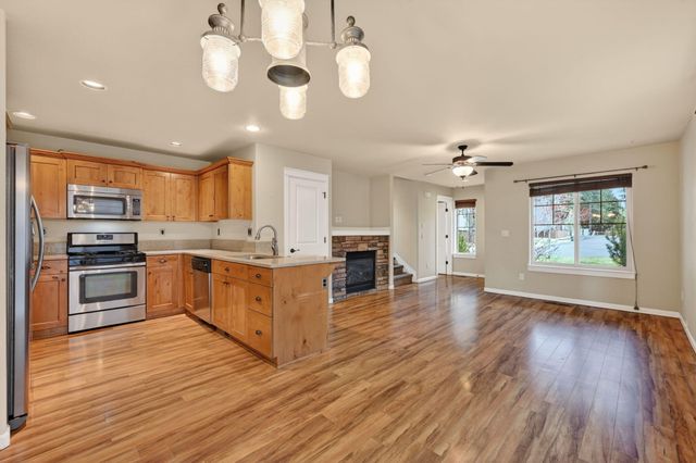 20252 Badger Road, Bend, OR 97702