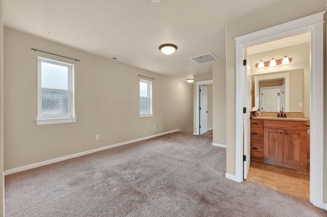 20252 Badger Road, Bend, OR 97702