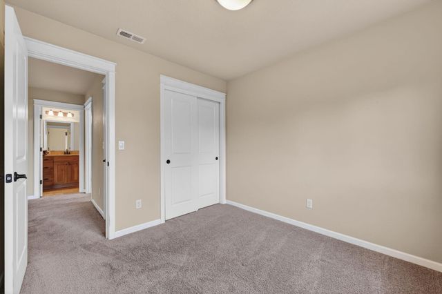 20252 Badger Road, Bend, OR 97702