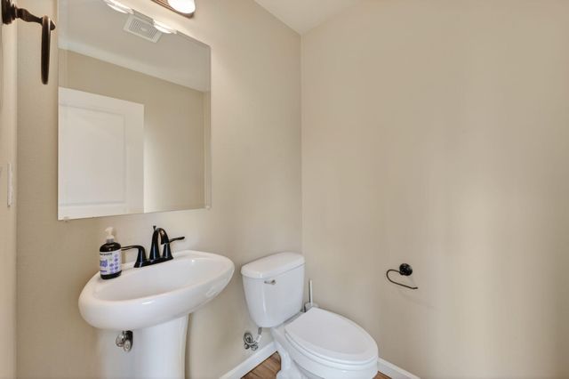 20252 Badger Road, Bend, OR 97702